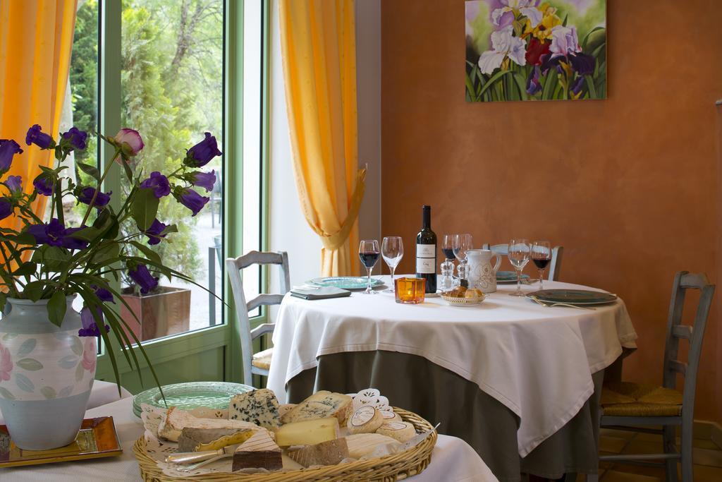 Logis Hotel Restaurant Le Mont Aigoual Meyrueis Exteriér fotografie