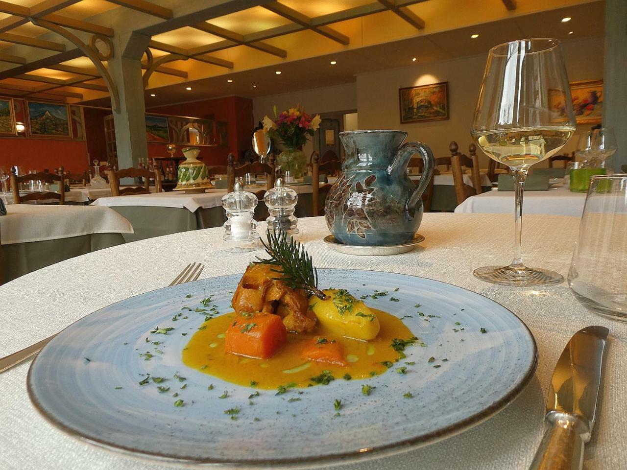 Logis Hotel Restaurant Le Mont Aigoual Meyrueis Exteriér fotografie